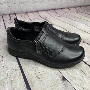 NWT Rockport Daisy Zip Slip on Black